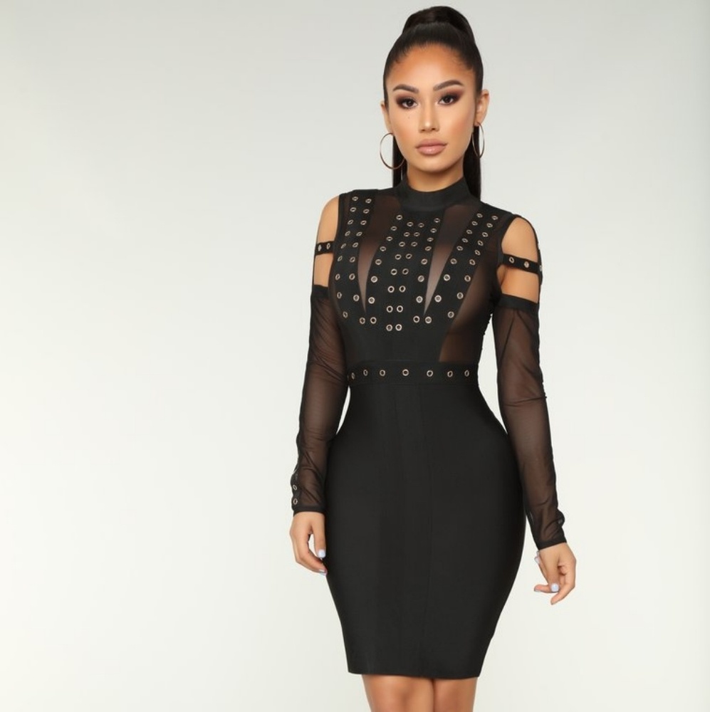 Dress - Picture 1 of 6